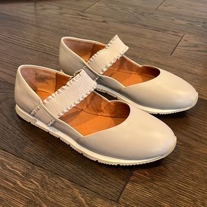 New Gentle Souls Luca Leather Maryjane Ruffle Strap Shoes Size 7